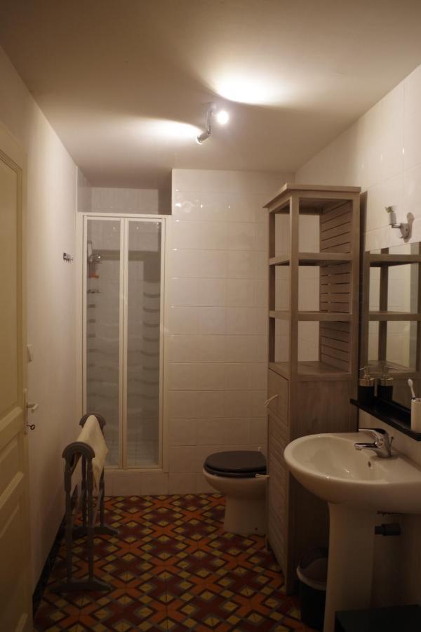 La Tour De L'Ange Hotell Hérépian Exteriör bild